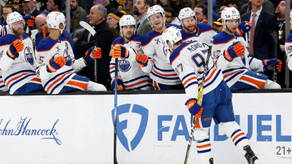 更用自己出 更用自己出