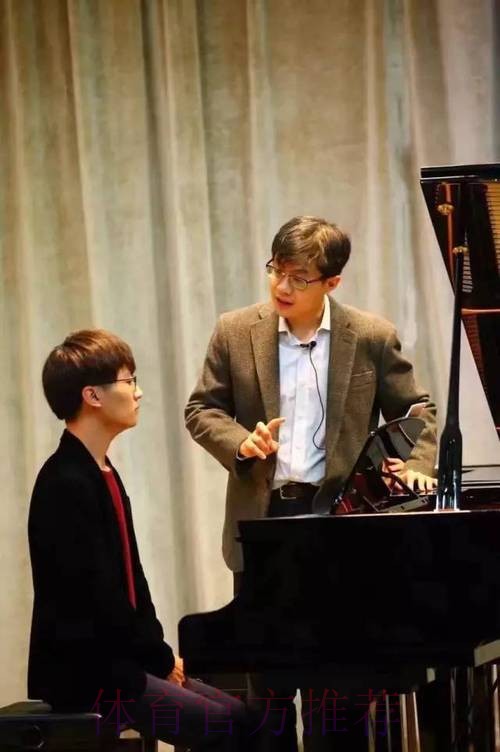 巴赫与青年师生共话奥林匹克精神